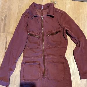 FREE PEOPLE LENNOX DENIM JUMPSUIT XS BURGANDY NWOT SOLD OUT SIZE